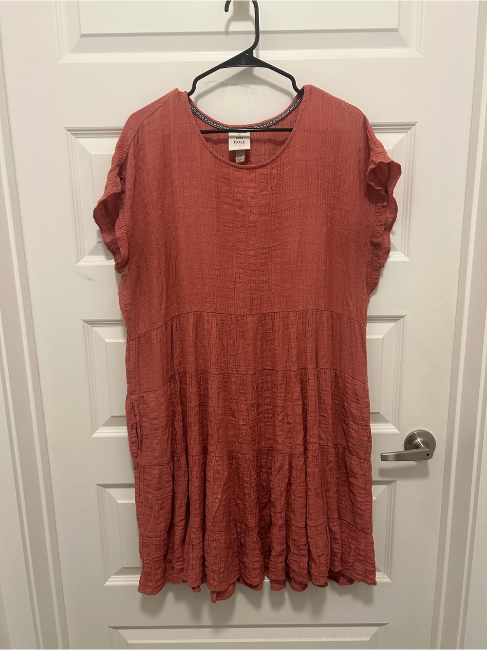 Knox Rose Tiered Midi Dress in Dusty Rose